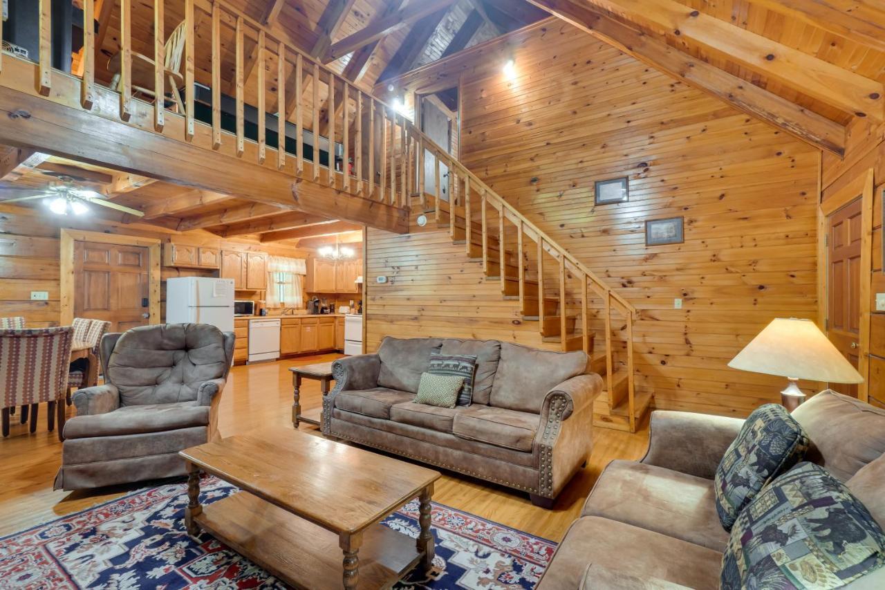 Cabin With Hot Tub About 6 Mi To Downtown Gatlinburg! Dış mekan fotoğraf