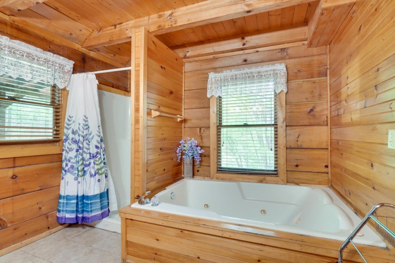 Cabin With Hot Tub About 6 Mi To Downtown Gatlinburg! Dış mekan fotoğraf